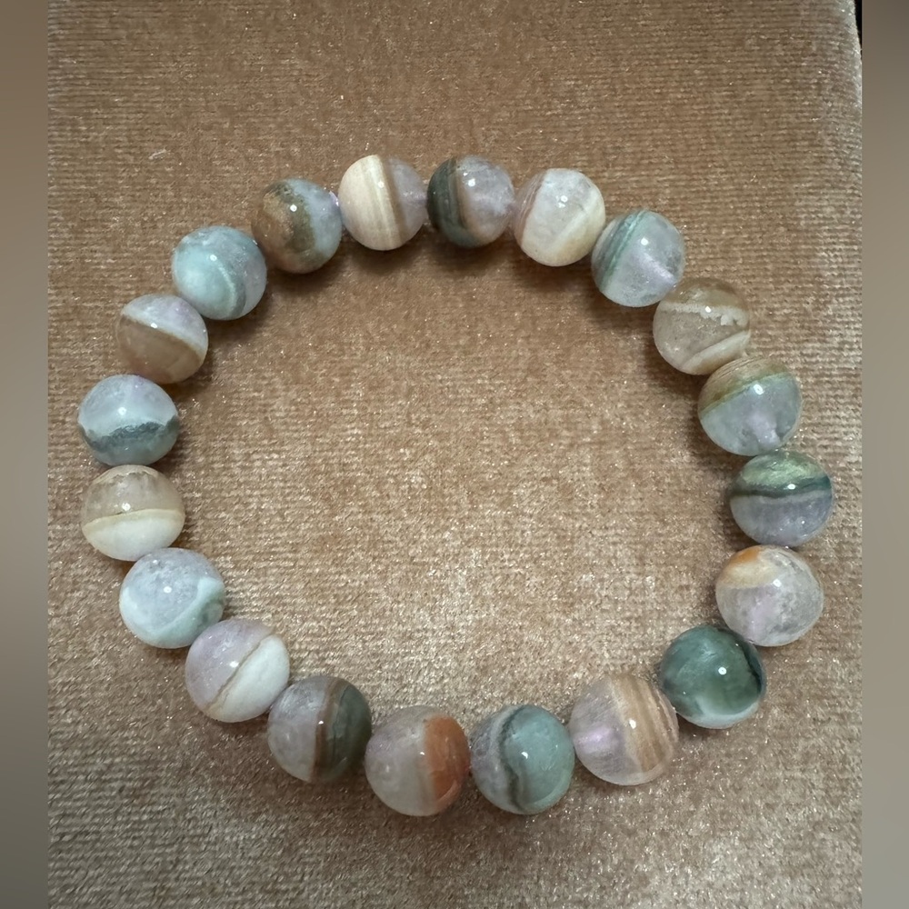 Round crystal bead bracelet half bowl Alashan and calcedony pastel agate gobi